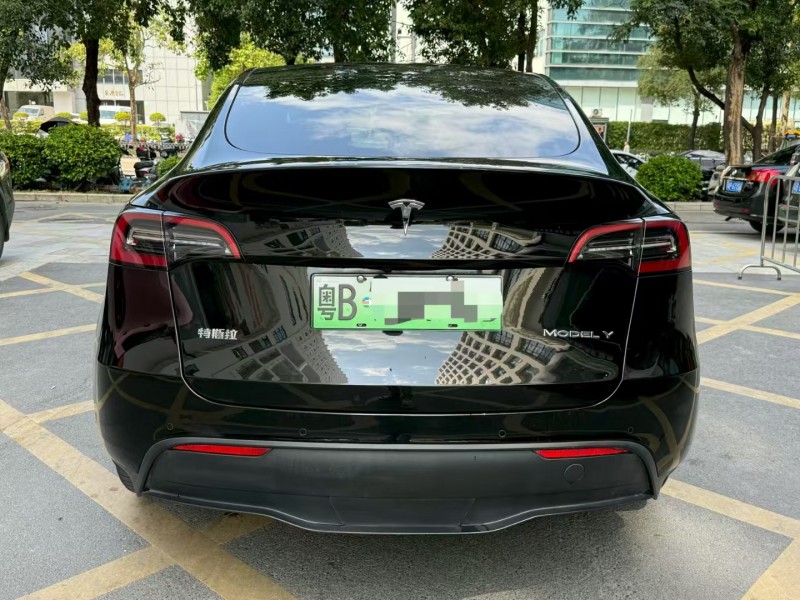 深圳22年特斯拉MODEL Y9
