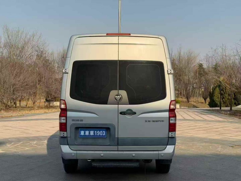 东营21年福田图雅诺8