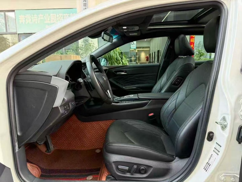 深圳20年豐田亞洲龍4