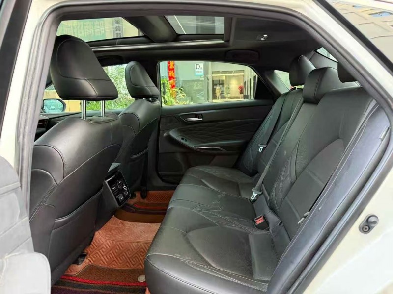 深圳20年豐田亞洲龍5