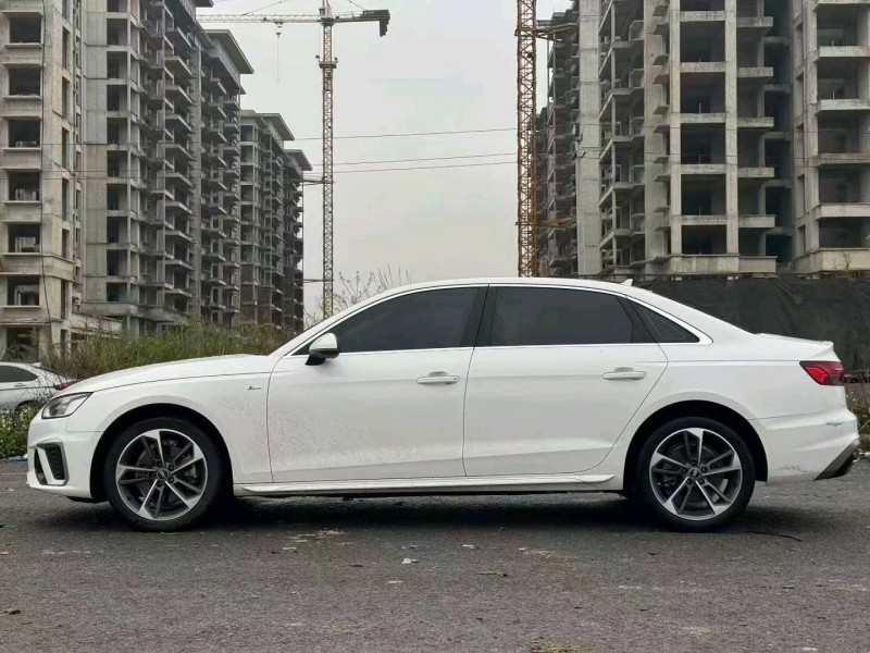 南宁23年奥迪A4L8