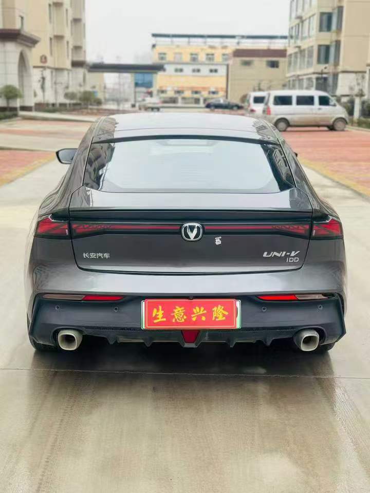 鹤壁23年长安汽车UNI4