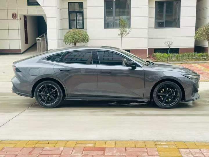 鹤壁23年长安汽车UNI6