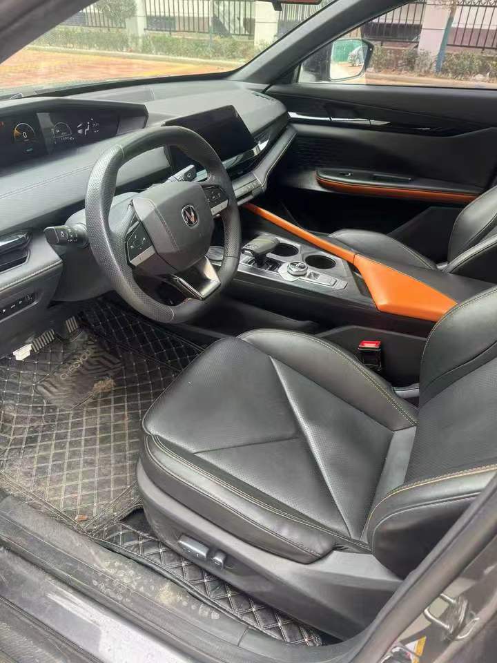 鹤壁23年长安汽车UNI9