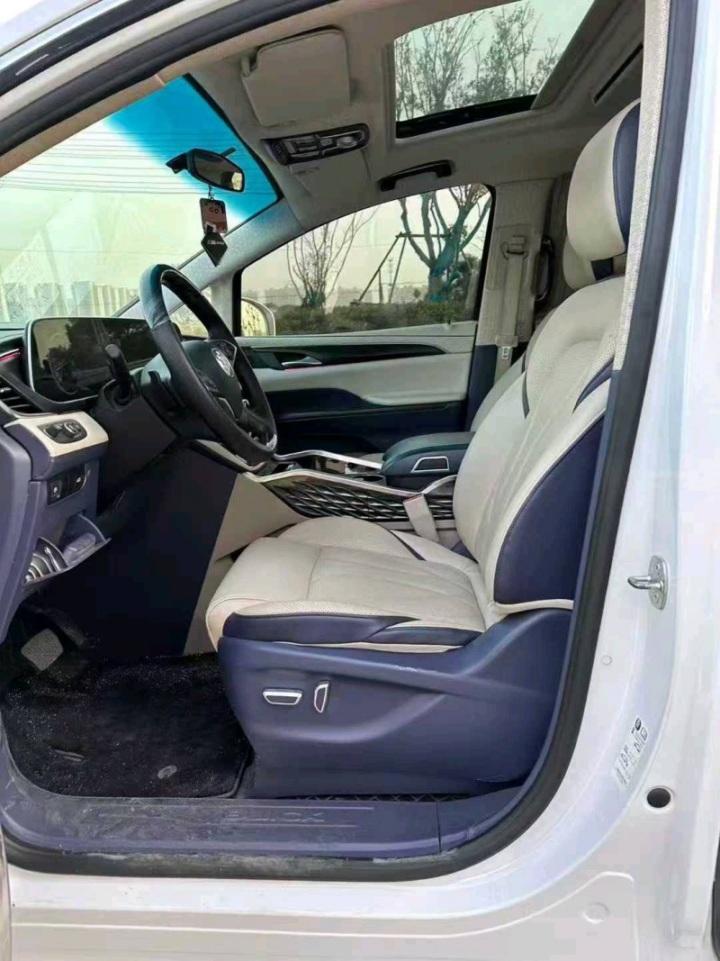 蘇州22年別克GL84