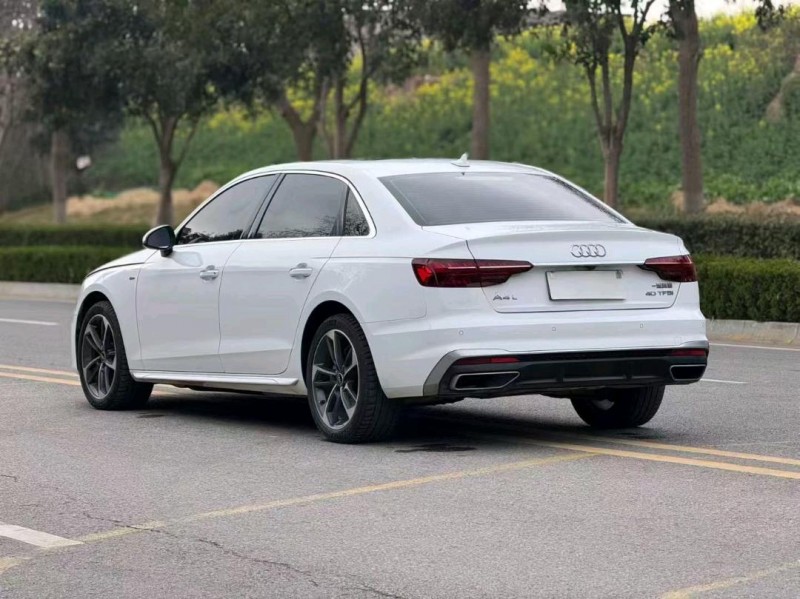 西安22年奧迪A4L7