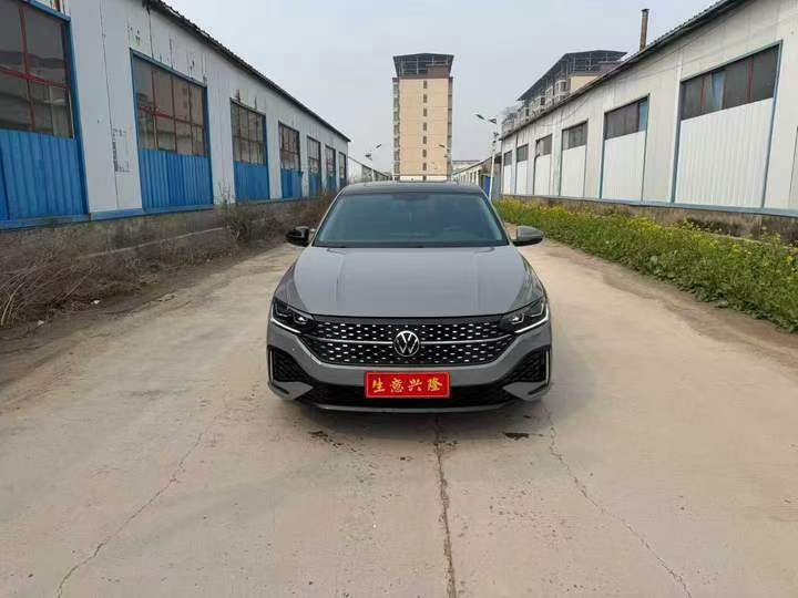 鹤壁22年大众朗逸1