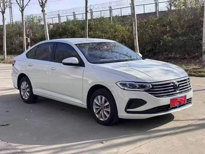 鹤壁23年大众朗逸2