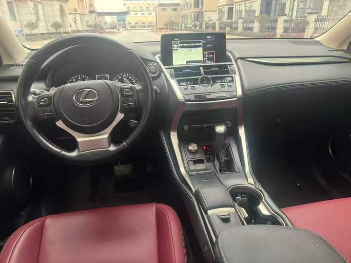 鶴壁20年雷克薩斯NX7