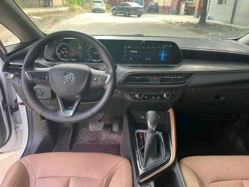 保定22年别克GL68