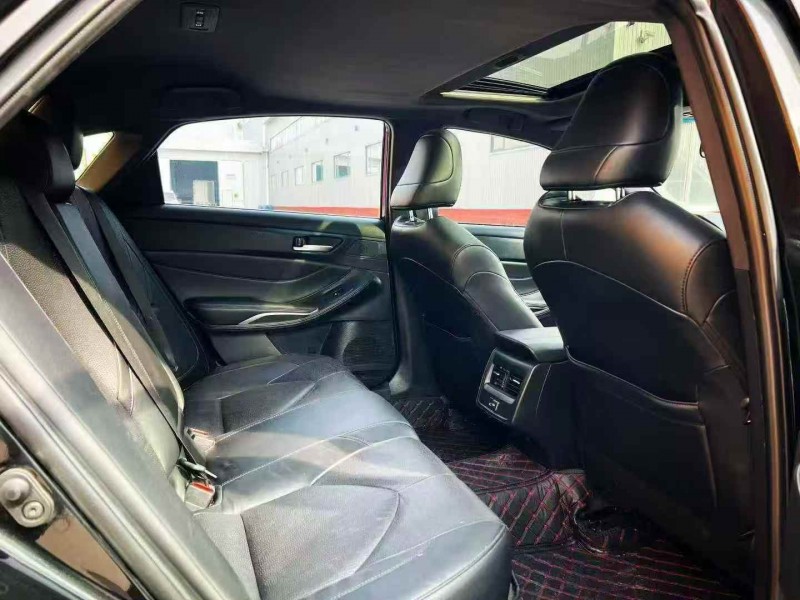 烟台23年丰田亚洲龙4