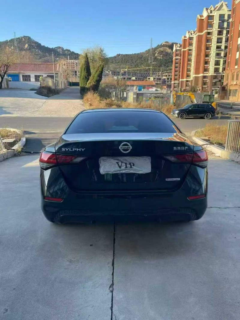 青岛20年日产轩逸3