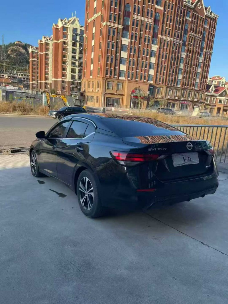 青岛20年日产轩逸6