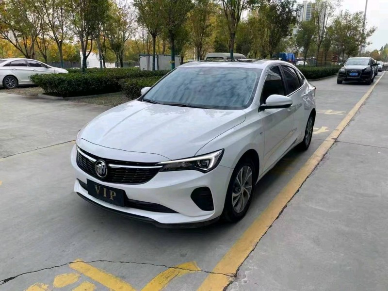 济宁24年别克威朗3