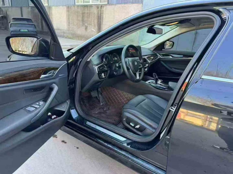 邢台18年宝马5系4