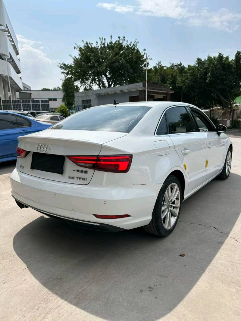 重庆19年奥迪A35