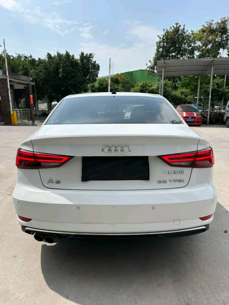 重庆19年奥迪A36