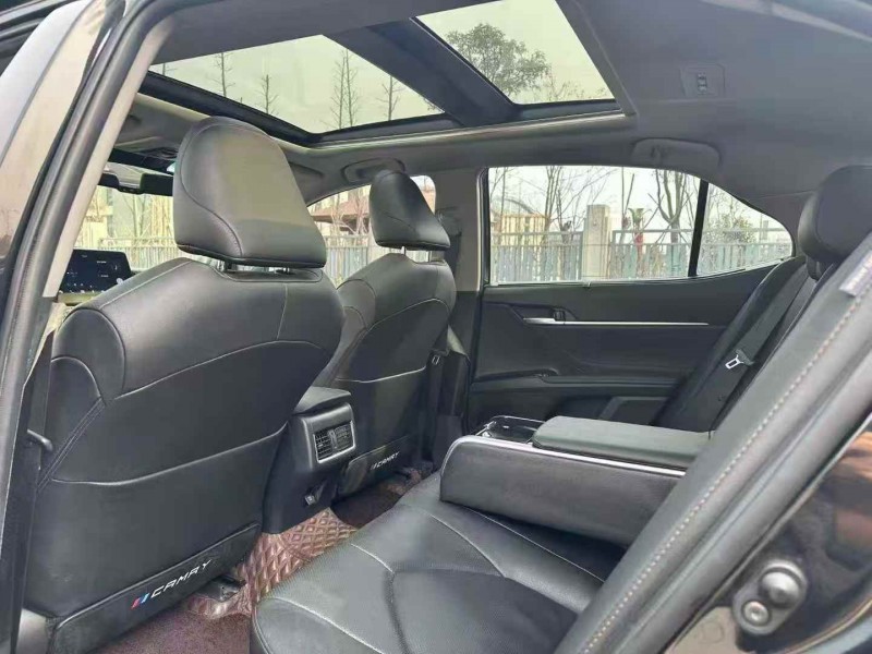 徐州22年丰田亚洲龙6