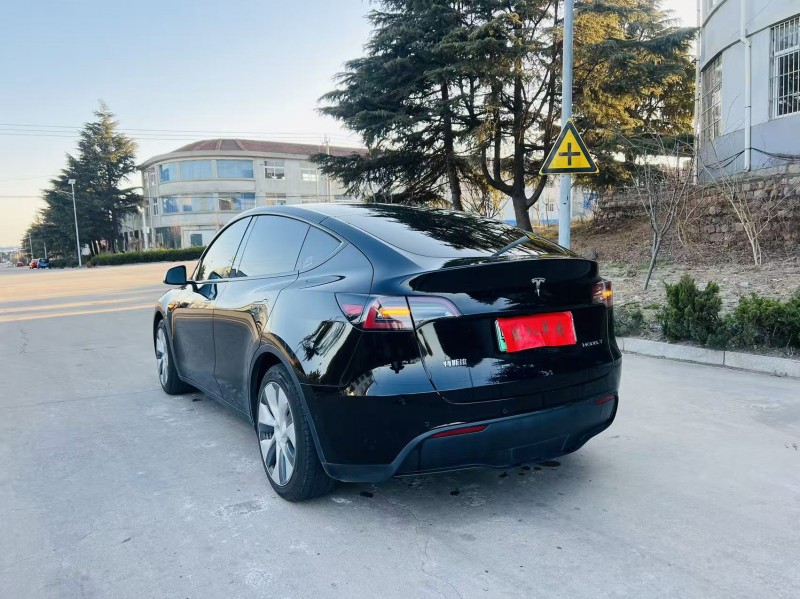 烟台22年特斯拉MODEL Y8