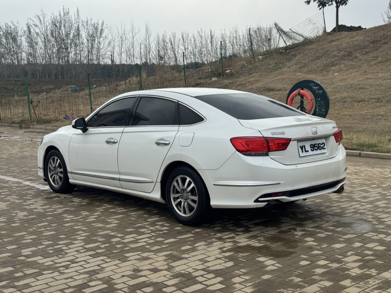 平顶山17年本田思铂睿8