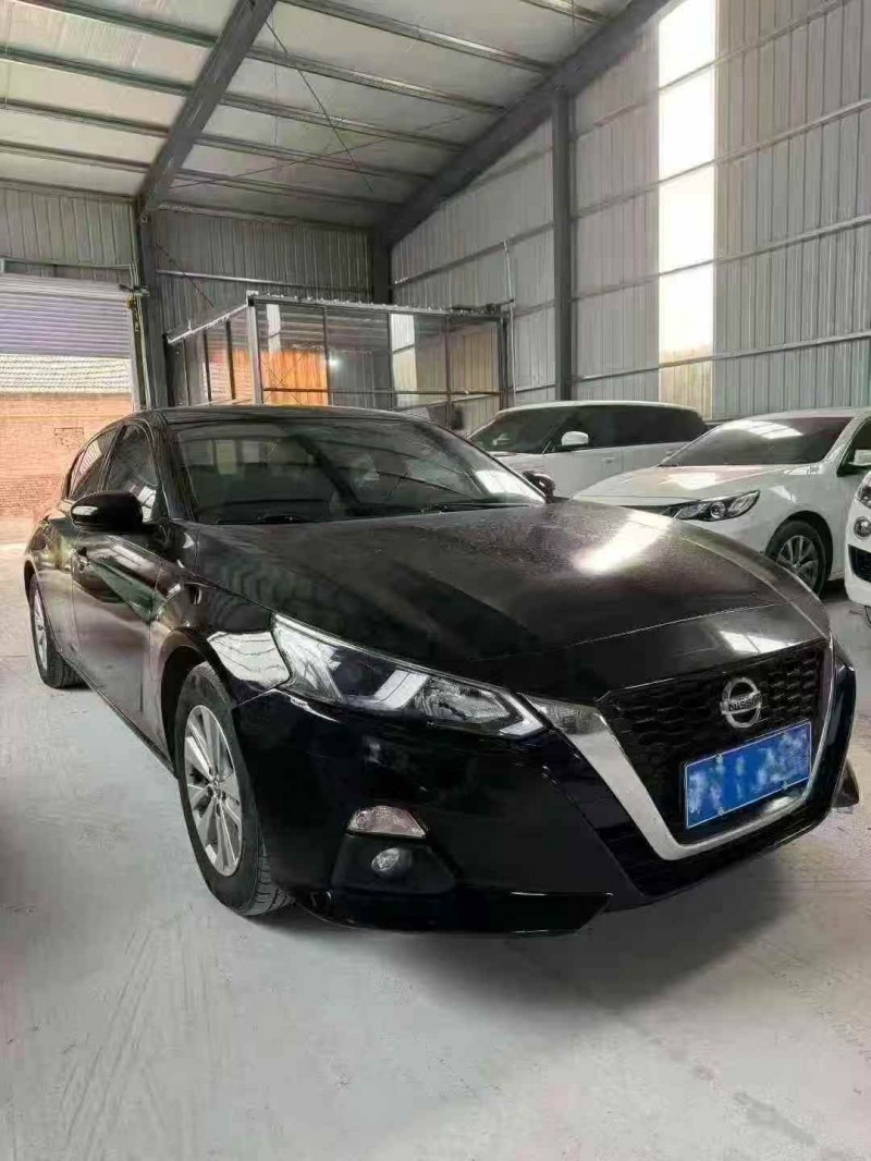 菏泽22年日产天籁2