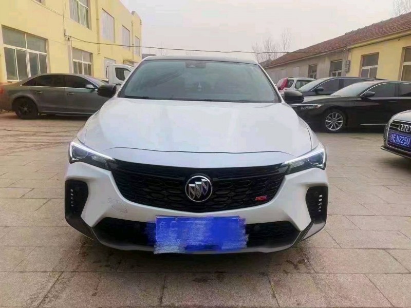 潍坊22年别克威朗1