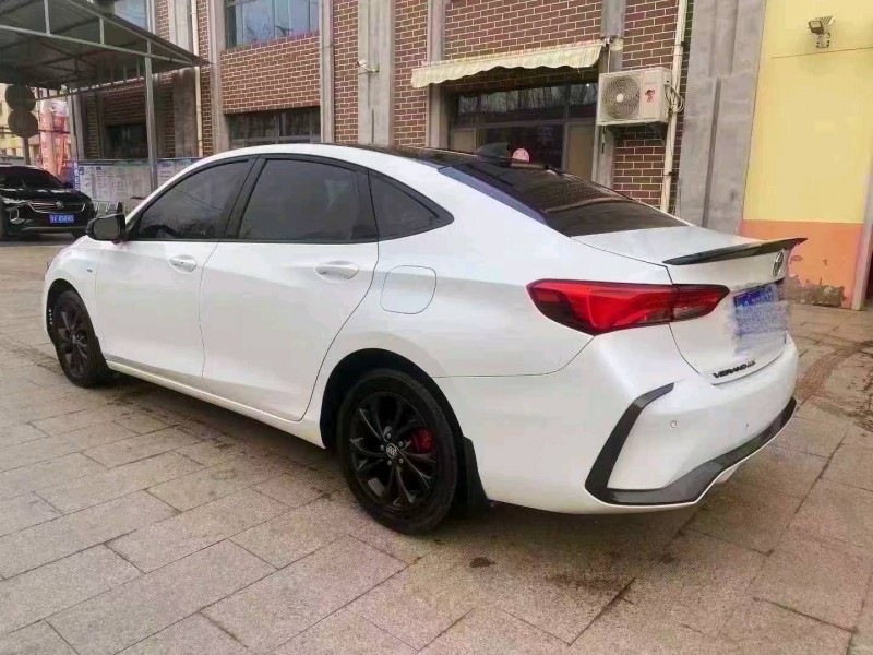 潍坊22年别克威朗6