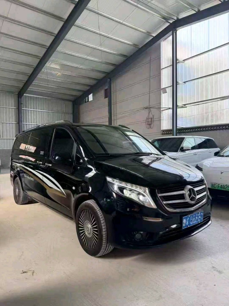 菏泽19年奔驰威霆2