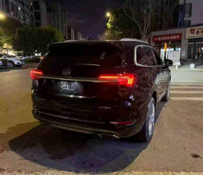 重庆21年别克昂科旗8