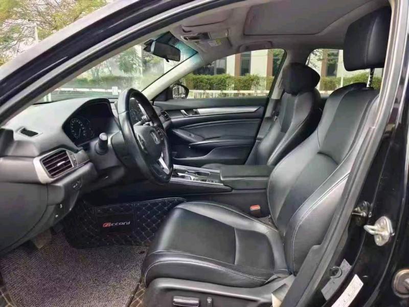 广州20年本田雅阁5