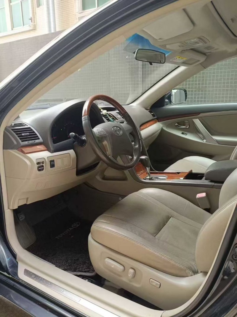 东莞15年丰田凯美瑞3