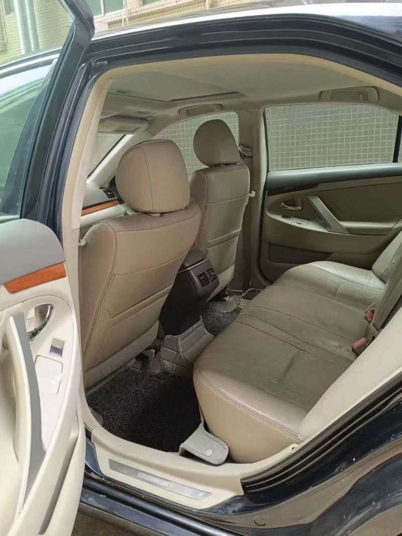 东莞15年丰田凯美瑞7