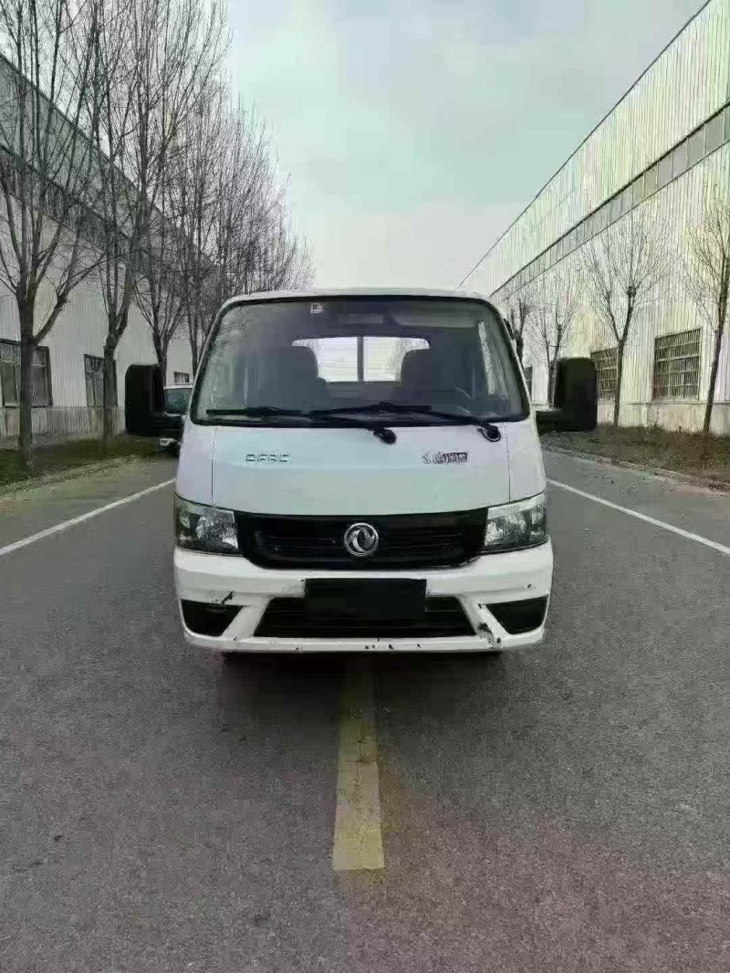 济宁23年东风途逸1