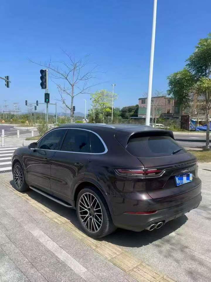 江門19年保時捷卡宴8