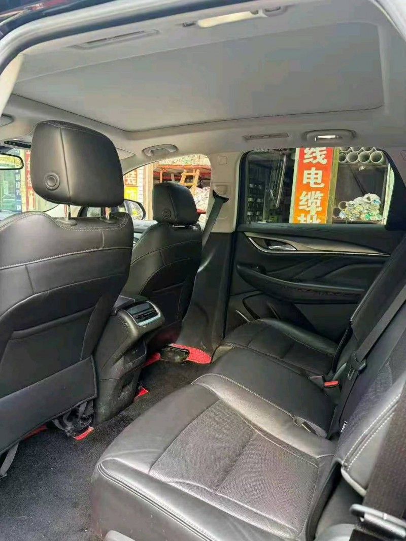 娄底21年别克昂科旗3