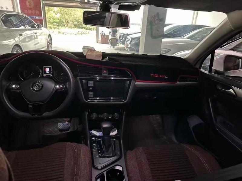 贵阳19年大众途观5