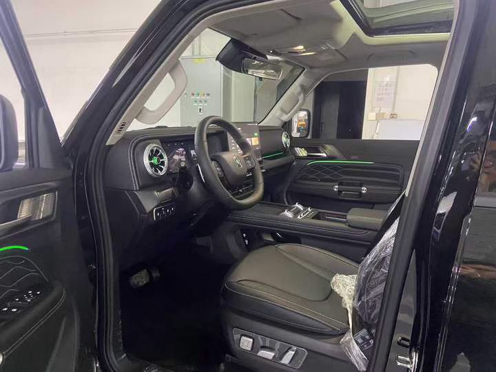 成都26年长城汽车坦克4