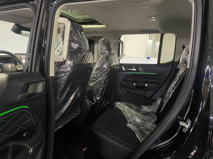 成都26年长城汽车坦克5