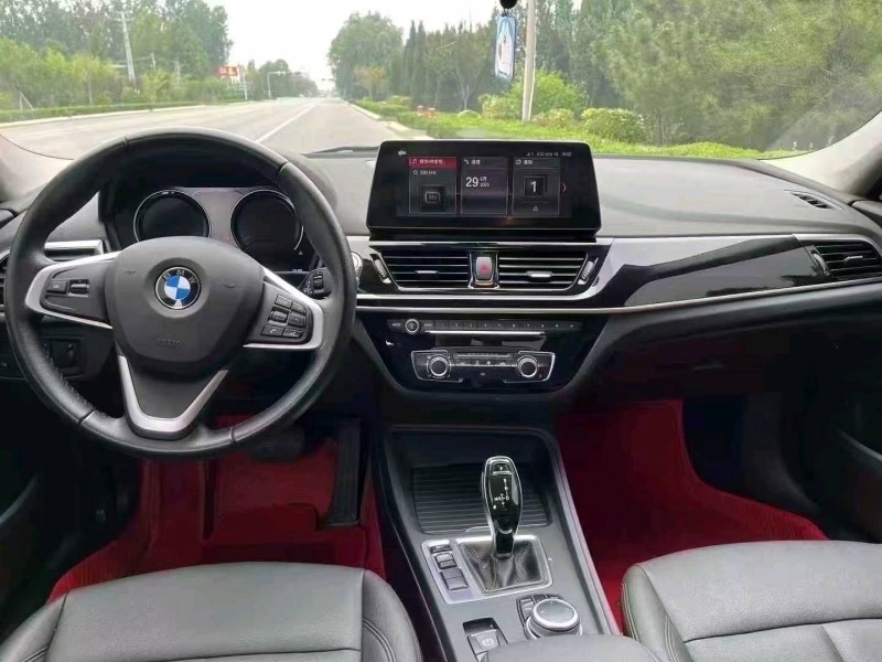 滨州23年宝马1系9