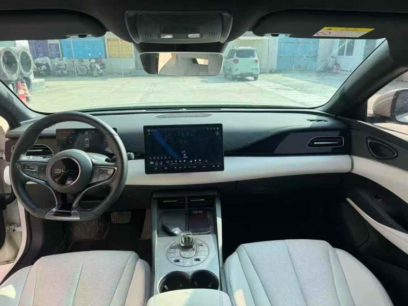 安阳25年比亚迪海豹6