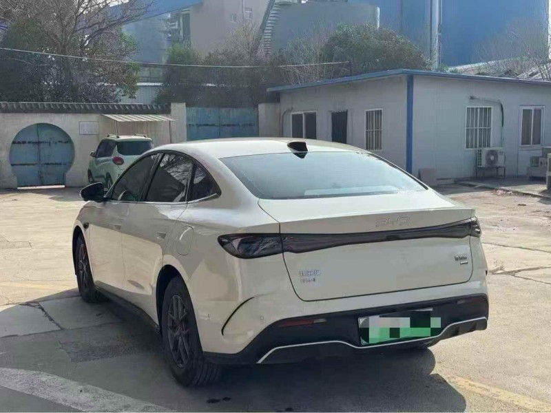 安阳25年比亚迪海豹7