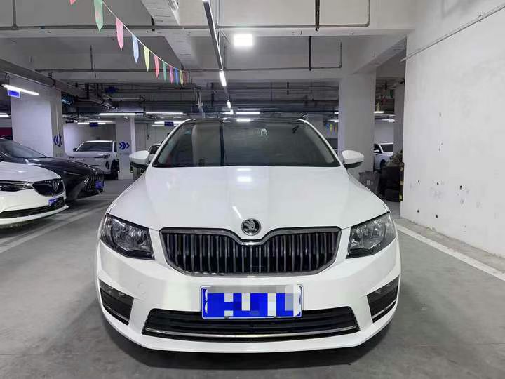 成都16年斯柯达明锐1