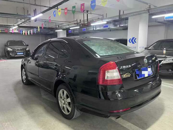 成都13年斯柯达明锐7