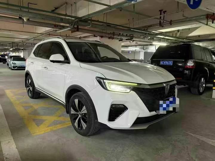 成都21年荣威RX52