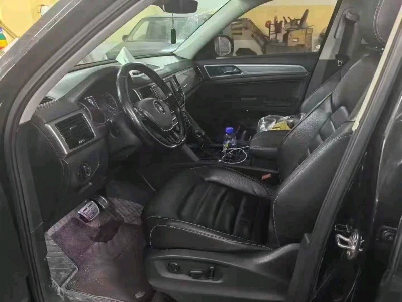 重慶18年大眾途昂7