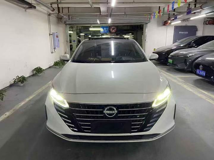 成都24年日产天籁1