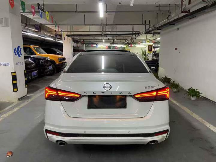 成都24年日产天籁9