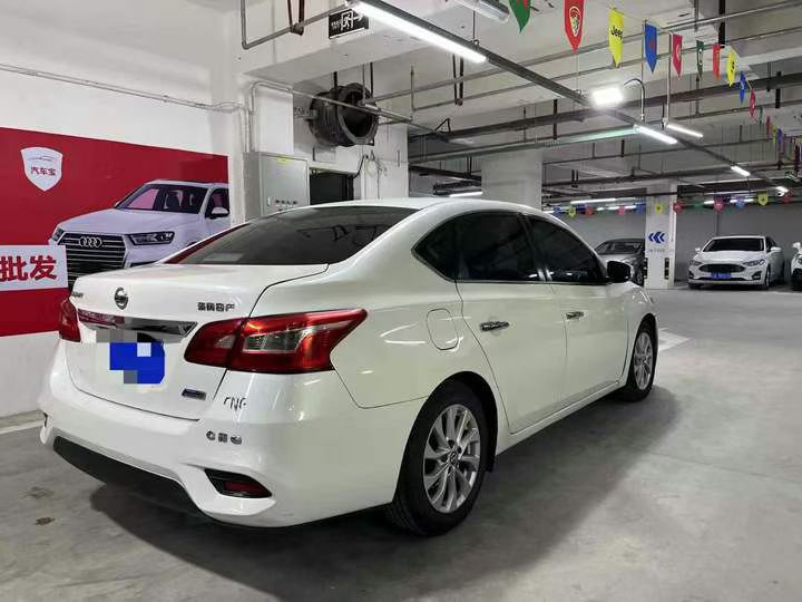 成都19年日产轩逸7