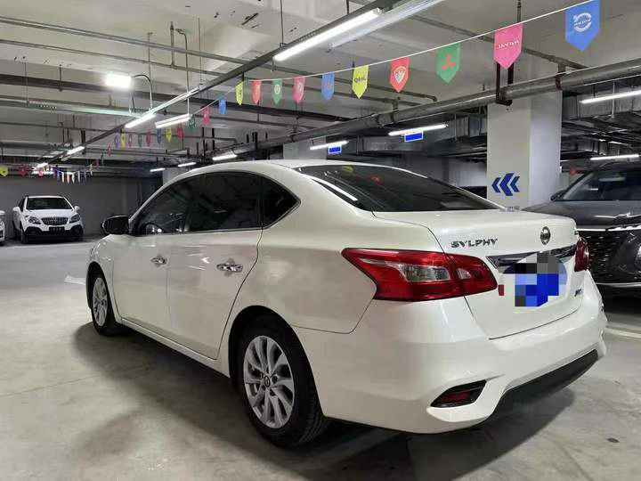 成都19年日产轩逸8