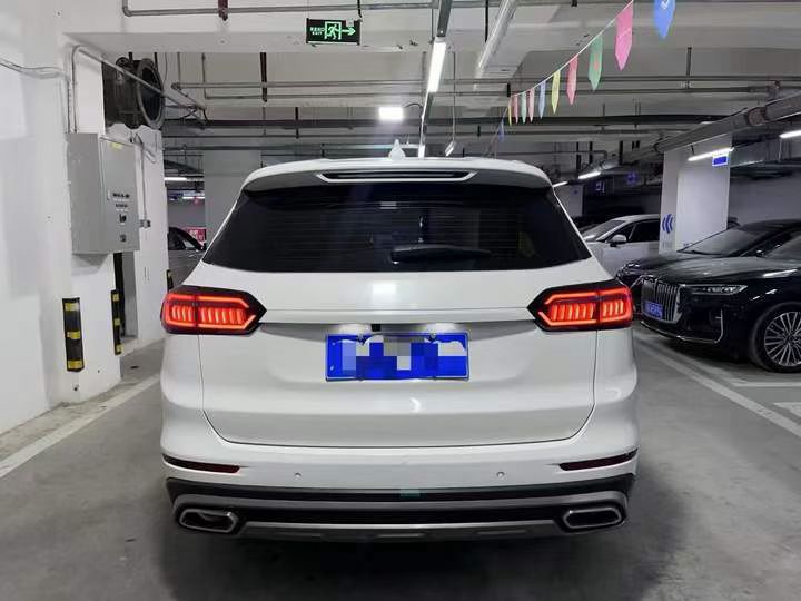 成都21年奇瑞瑞虎9